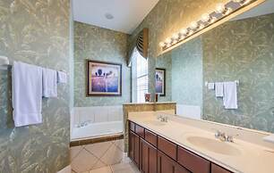 Disney theme 5 bed 5 bath with pool