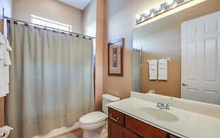 Disney theme 5 bed 5 bath with pool