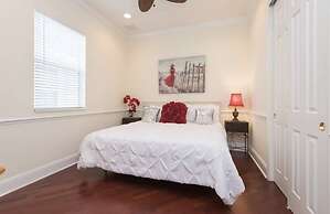 Disney theme 5 bed 5 bath with pool