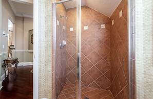 Disney theme 5 bed 5 bath with pool