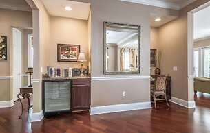 Disney theme 5 bed 5 bath with pool