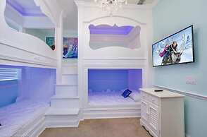 Disney theme 5 bed 5 bath with pool