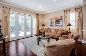 Disney theme 5 bed 5 bath with pool