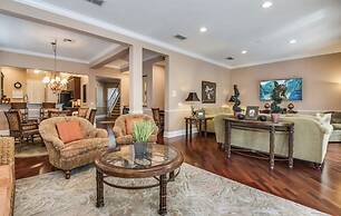 Disney theme 5 bed 5 bath with pool