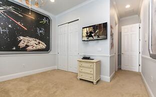 Disney theme 5 bed 5 bath with pool