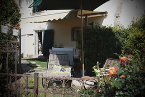 Madüneta 5 Terre Guesthouse