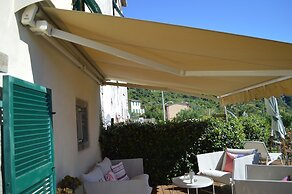 Madüneta 5 Terre Guesthouse