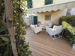 Madüneta 5 Terre Guesthouse