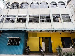 SPOT ON 91792 Solo Baru 2 Homestay Syariah