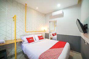 Capital O 90874 Millenium Inn 2