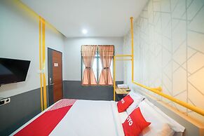 Capital O 90874 Millenium Inn 2