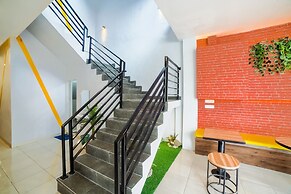 Capital O 90874 Millenium Inn 2