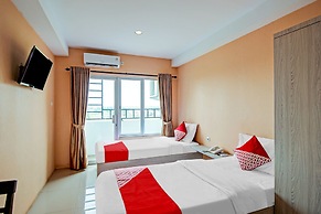 Super OYO 90245 Tridasa