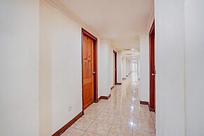 OYO Life 90380 Andalus Hotel Syariah