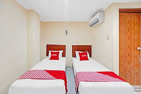 OYO Life 90380 Andalus Hotel Syariah