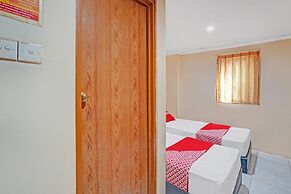 OYO Life 90380 Andalus Hotel Syariah