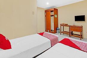 OYO Life 90380 Andalus Hotel Syariah