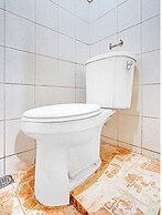 OYO Life 90380 Andalus Hotel Syariah