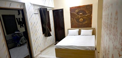 Goroomgo Bhagwaan Das Varanasi
