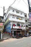Goroomgo Bhagwaan Das Varanasi