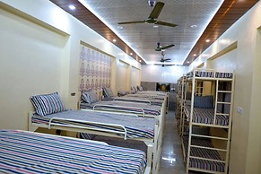 Goroomgo Bhagwaan Das Varanasi