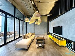 Millerz Square by Mykey