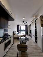 Millerz Square by Mykey