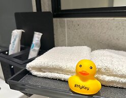 Millerz Square by Mykey