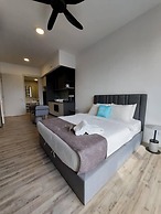 Millerz Square by Mykey