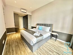 Millerz Square by Mykey