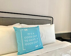 Millerz Square by Mykey