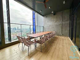 Millerz Square by Mykey