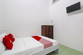 OYO 91817 Hotel Grand New Si Jago