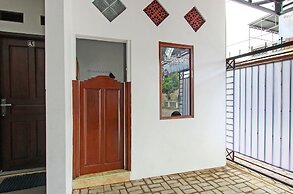 OYO 91817 Hotel Grand New Si Jago