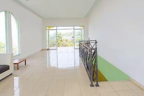 OYO 91839 Penginapan Sulthan Penyengat Syariah