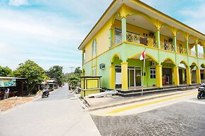 OYO 91839 Penginapan Sulthan Penyengat Syariah