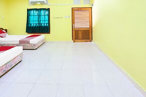 OYO 91839 Penginapan Sulthan Penyengat Syariah