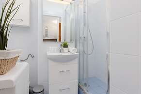Sunny Studio Warsaw by Renters