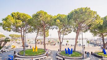 Romantic Coast View - Italian Homing