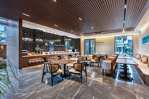 TELLUS. Qingchengshan Hot Spring Hotel