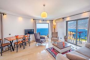 Fortuna Peninsula Apart