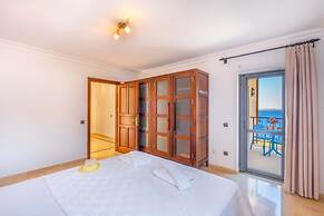 Fortuna Peninsula Apart