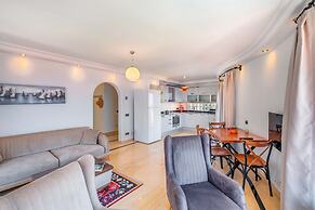 Fortuna Peninsula Apart