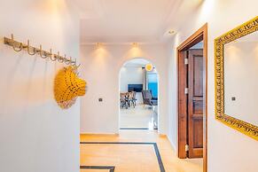 Fortuna Peninsula Apart