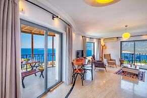 Fortuna Peninsula Apart