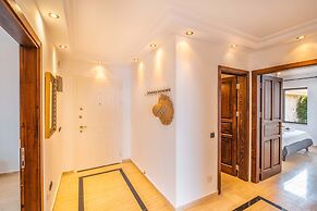 Fortuna Peninsula Apart