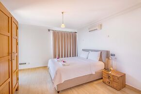 Fortuna Peninsula Apart