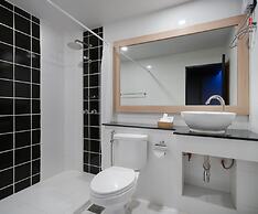 G Boutique Silom Hotel