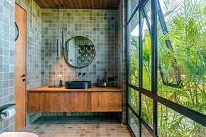 Sea View Pool House