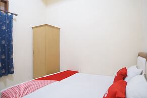 SPOT ON 91977 Kost Ketapang Syariah